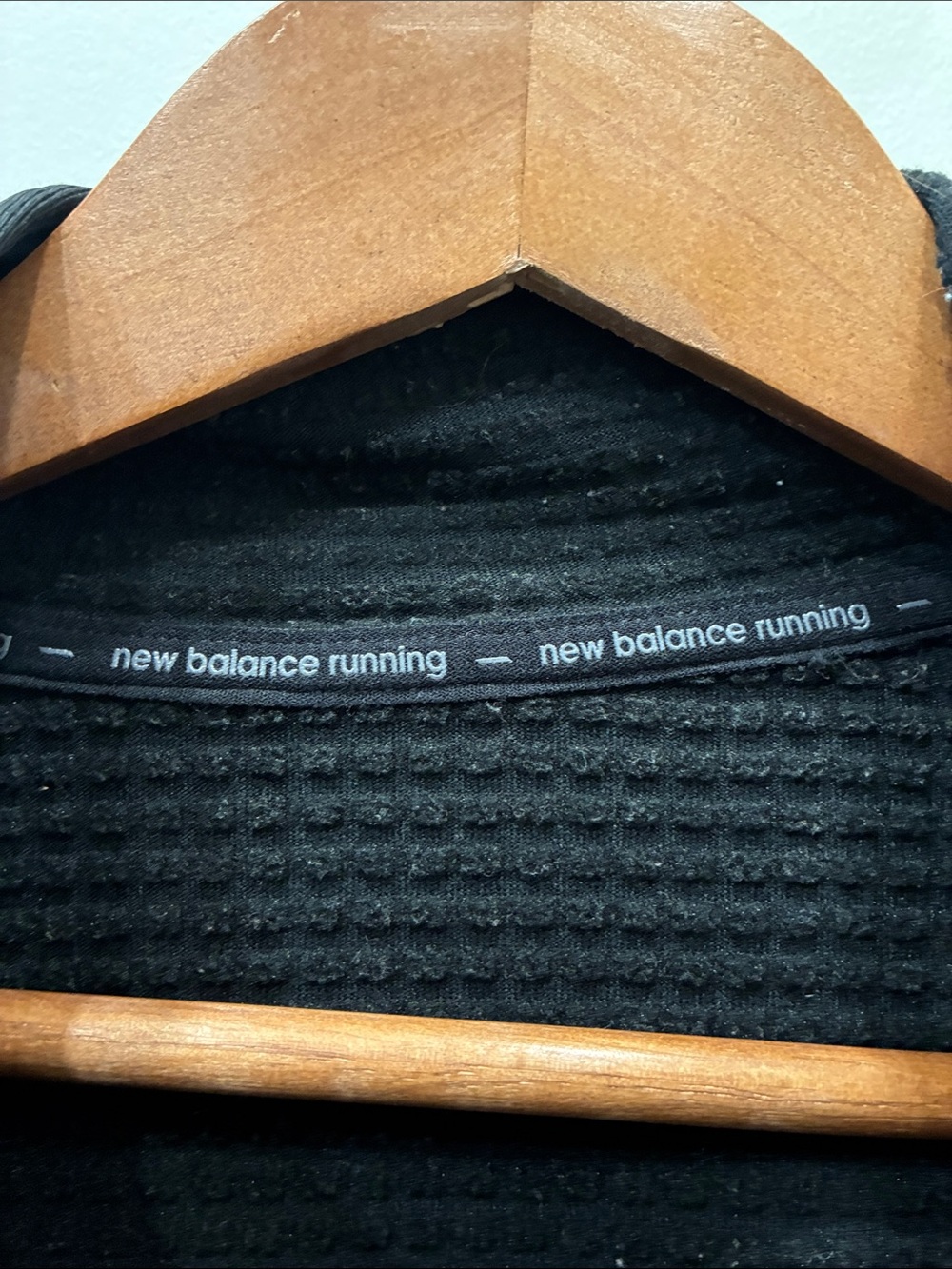 New Balance Black Hooded Performance Long-Sleeve Pullover - Picture 2 of 3